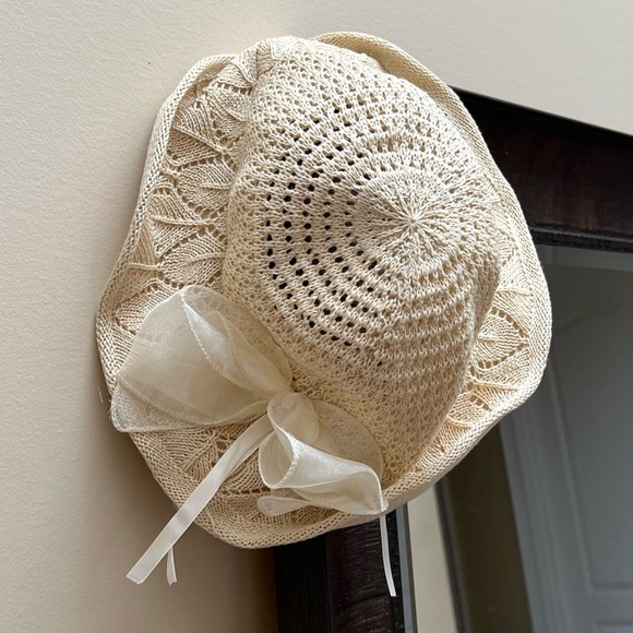 Vintage Beach Crochet Woven Beige Bow Floppy Hat Women’s Adult Size Feminine - Picture 6 of 16